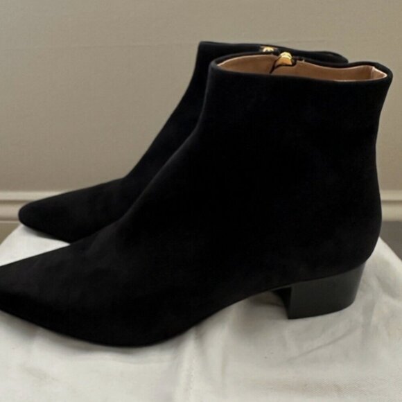 Gorgeous $1290 The Row black suede chelsea, size 41/US 11 - with defect - Picture 1 of 16